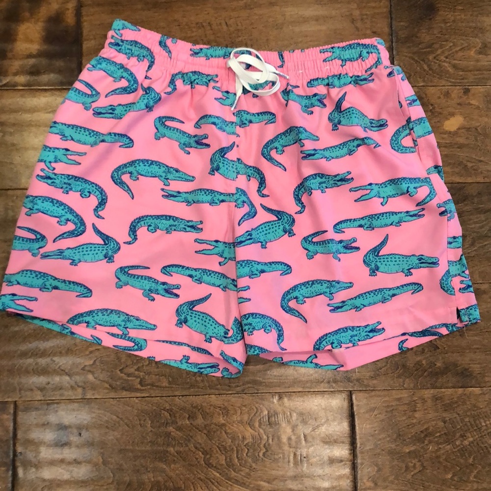 Men’s Chubbies Swim Trunks Pink Alligator
